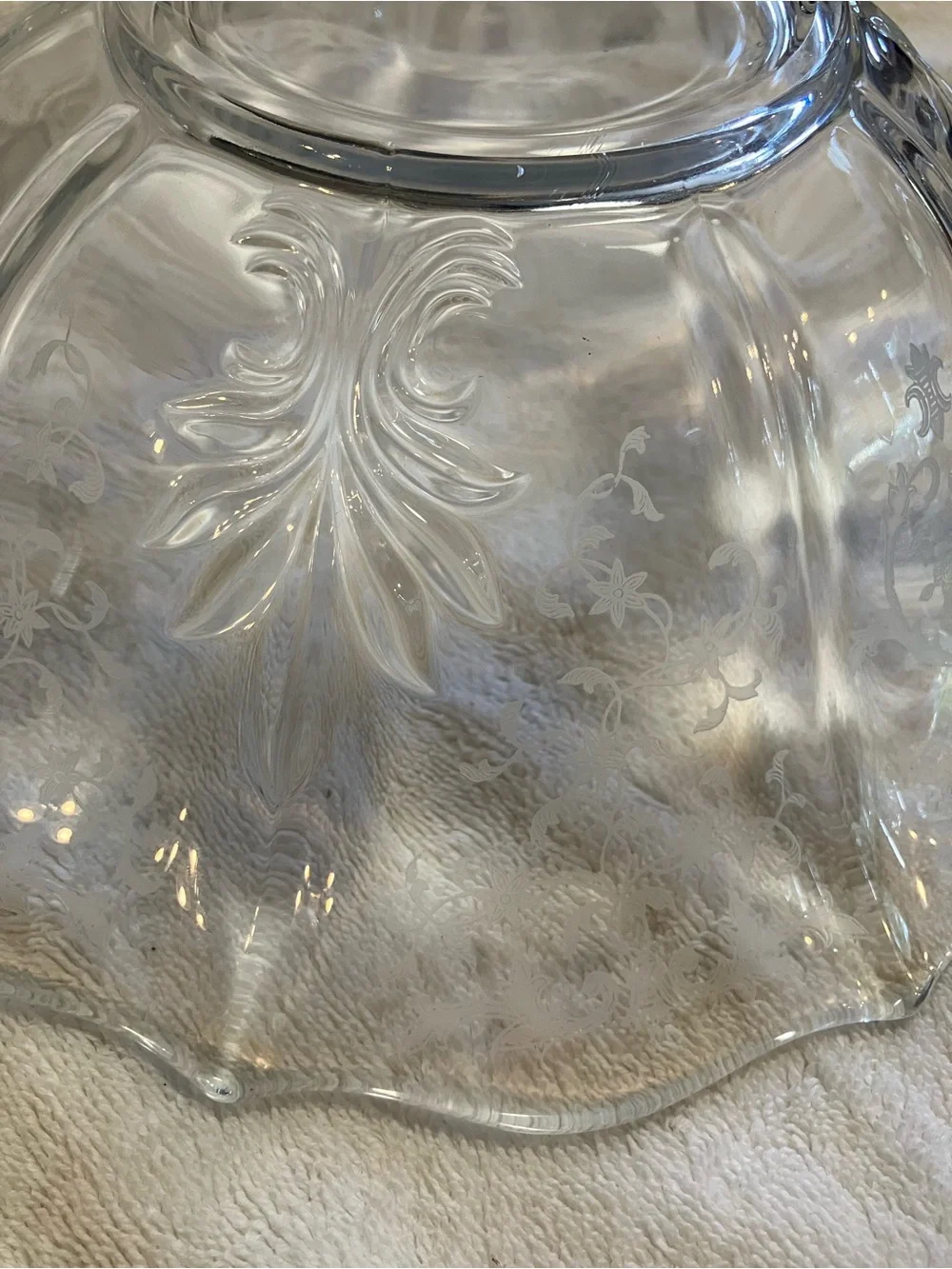 VTG Fostoria Glass Company serving bowl Baroque shape, Chintz floral etching